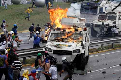 im-venezuela-protest-08.jpg (22.39 Kb)